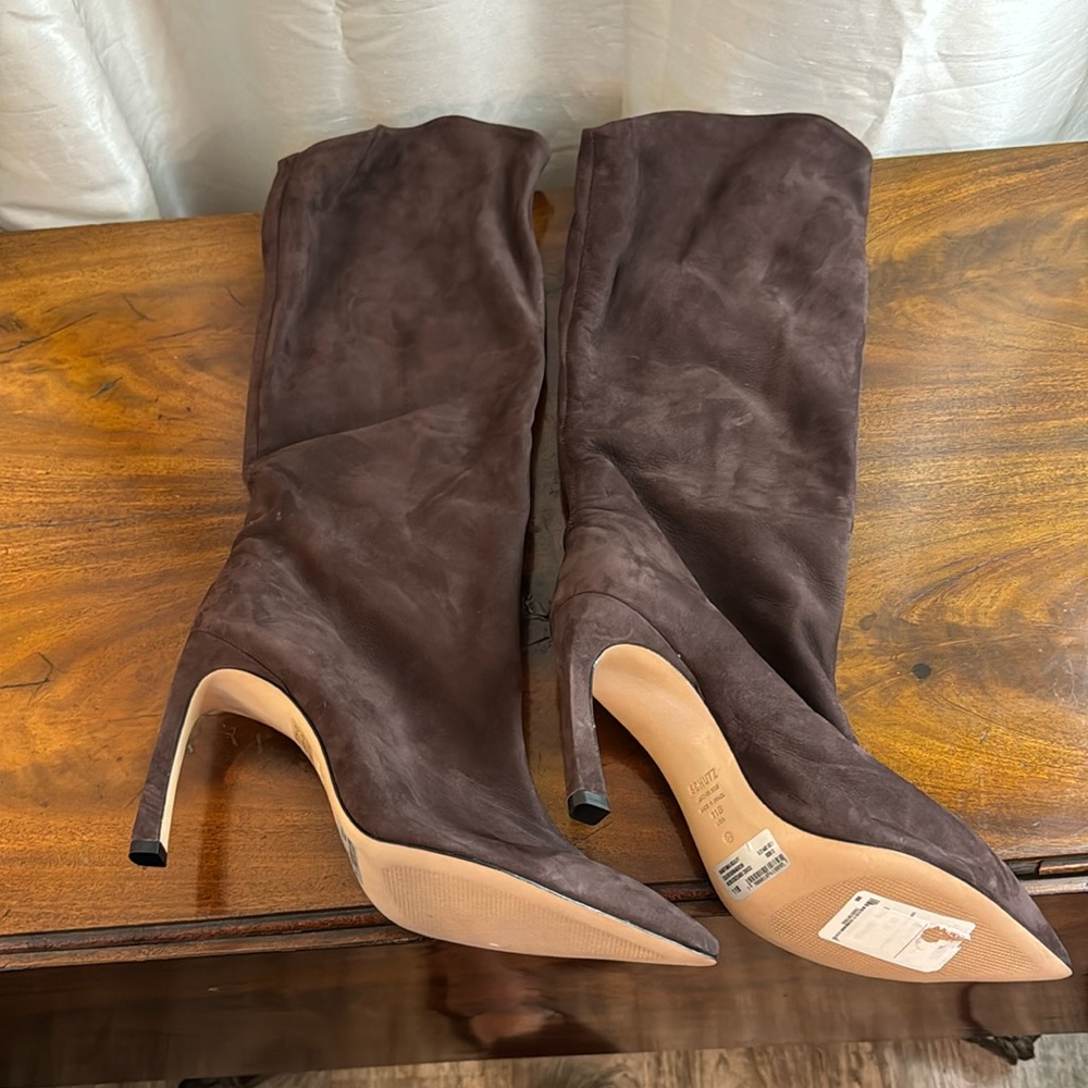 NEW!!!! SCHUTZ

Dark Chocolate Maryana Sculpt Boots